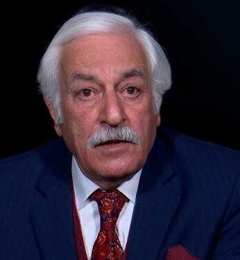 الشيخ الذي انتصر للإنسان قبل العشيرة