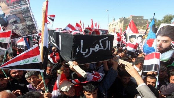 وزير الكهرباء يفتح النار على الجميع.. تدخلات سياسية في عملنا ومحاصصة مرفوضة