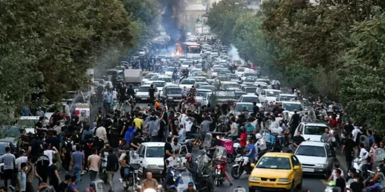 ارتفاع قتلى الاحتجاجات بالرصاص الحي في مدينة خاش الايرانية إلى 16