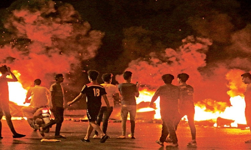 المشاكل المؤجلة وتراكم سنوات الفساد وراء احتجاجات العراق