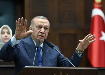 إردوغان: نتحاور مع بغداد وأربيل لتسليم أسلحة «الكردستاني»