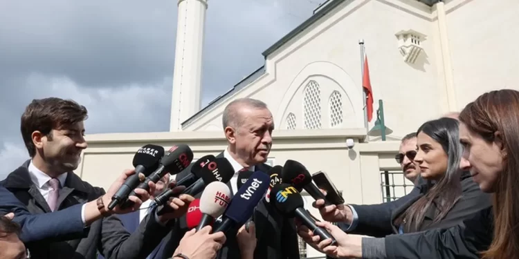 لماذا يتعاطف المحافظون العرب مع أردوغان؟
