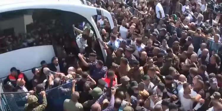 رام الله تستقبل عشرات الأسرى الذين إفرجت عنهم إسرائيل