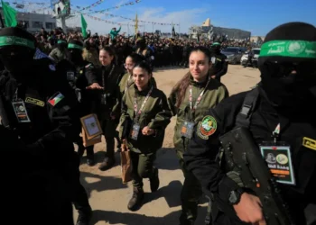 بين تقديم الهديا والرعب النفسي “حماس واسرائيل” في مرآة الحقيقة”