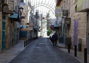 إضراب شامل يشل مفاصل الحياة في عدد من الدول العربية تضامنا مع قطاع غزة “صور + فيديو”