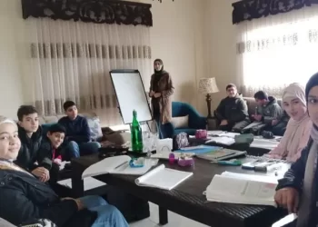إضراب في مدارس لبنان.. ومعلّمات يستقبلن الطلاب بمنازلهن