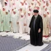 صور لخامنئي تستفز ناشطين إيرانيين.. “يغسل دماغ الأطفال”