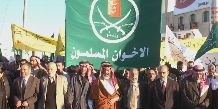 العالم “يحاصر الإخوان”.. من تجفيف المنابع إلى تفكيك الخطاب