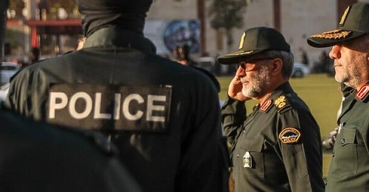 التعامل مع الأمن السيبراني والمراقبة: استراتيجية إيران المزدوجة للأمن القومي