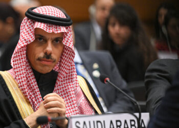 الأمير فيصل بن فرحان يعلق على إمكانية إرسال السعودية قوات إلى غزة ضمن قوة عربية (فيديو)