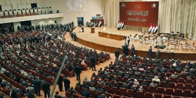العراق.. أموال أركان النظام السابق المنقولة وغير المنقولة على طاولة البرلمان