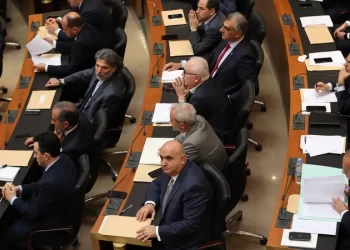 العفو الدولية تعلق على “تنمر” نواب لبنانيين على زميلاتهم