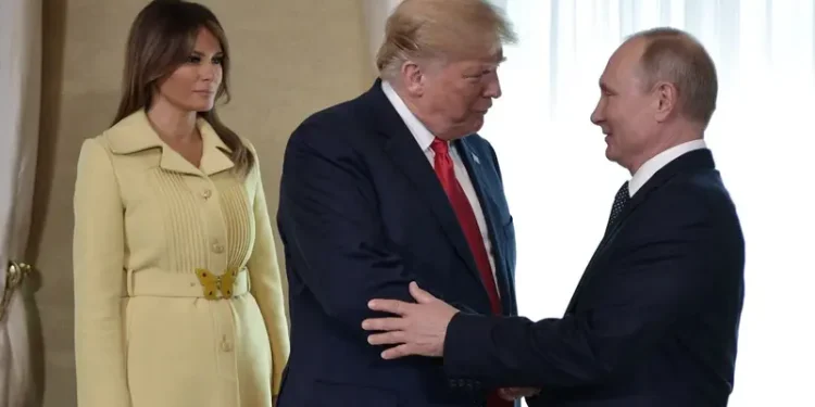 مسؤولان يكشفان رسالة ميلانيا التي سلمها ترامب لبوتين