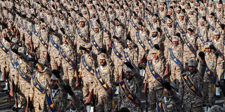 إيران تحذر: الاتحاد الأوروبي “سيطلق النار على قدميه”