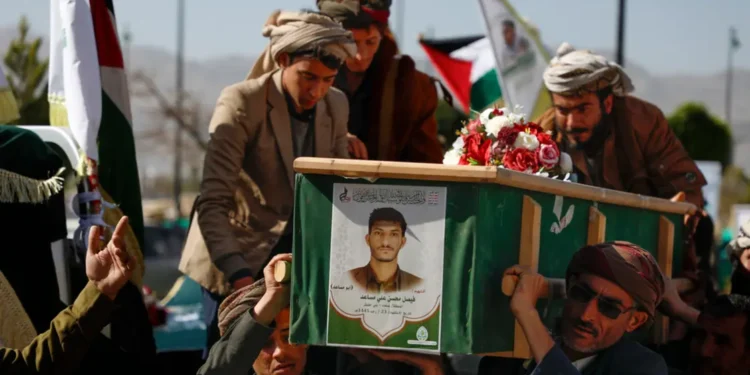 الأميركيون يهددون الحوثيين بالتصعيد واستهداف القيادات