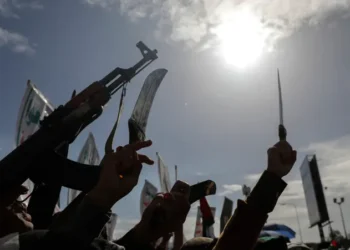 الحوثي يقر بمصرع قيادات بسلاح الصواريخ والمسيرات بعد تكتم لـ” 9 أشهر”