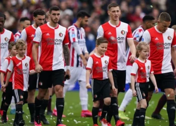 إلغاء قمة الدوري الهولندي.. والسبب “أمني”