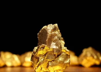 المعدن الأصفر يتحول للانخفاض.. والأنظار على التضخم بأميركا