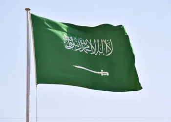 الدفاعات السعودية تعترض 10 صواريح باليستية حوثية