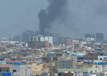 الخرطوم تشتعل وسط هول الاشتباكات العنيفة بمحيط القيادة والقصر الرئاسي