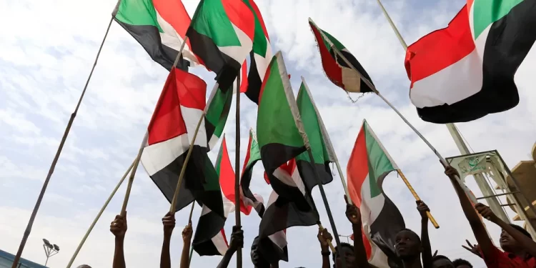 ماذا يقول الفرقاء السودانيين عن “مقترح الدستور الانتقالي”؟