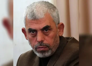 تجنبا لأي استهداف.. تقرير يكشف نظاما يعتمد عليه السنوار