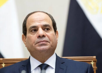 السيسي يتحدث عن شائعات بيع قناة السويس بـ”تريليون دولار”