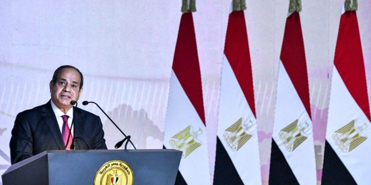 الرئيس المصري يلتقي رئيس “الكونغرس اليهودي العالمي”