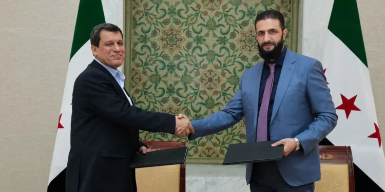 الشرع وعبدي يبحثان دمج قوات قسد بالجيش السوري