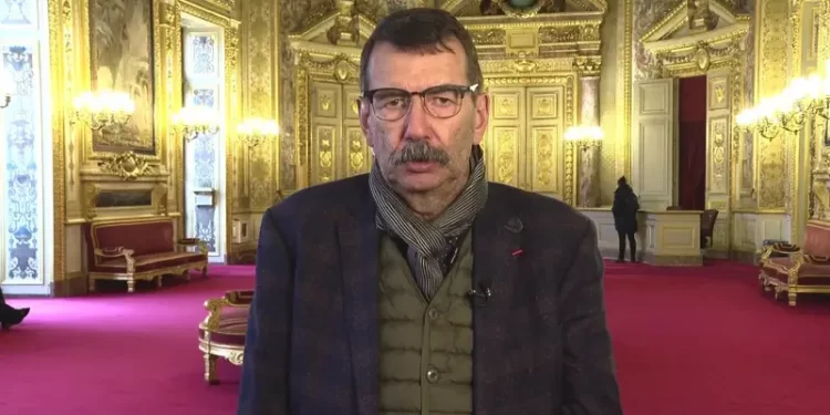لجنة الخارجية بالشيوخ الفرنسي: علينا تبني موقف صارم تجاه سلوك إيران