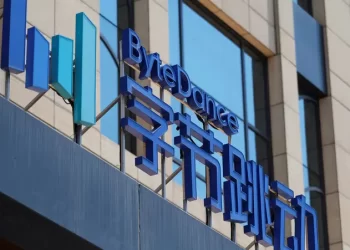 عمالقة الصين يدخلون صراعا مباشراً مع “أمازون”.. فلمن ستكون الغلبة؟