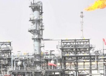 كيف تكشف خطة الاتحاد الأوروبي لاستبدال الغاز الروسي والتحديات التي يواجهها قطاع الطاقة الجزائري؟