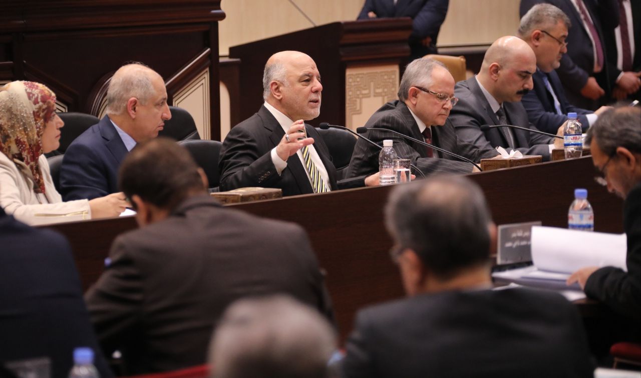 العبادي يدعو لعدم اطلاق وعود بالتوظيف لدواع انتخابية