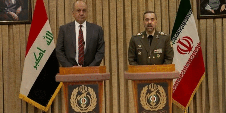 إيران تبحث مع العراق تزويده بخبراتها التصنيعية العسكرية ومواجهة معارضيها بشماله