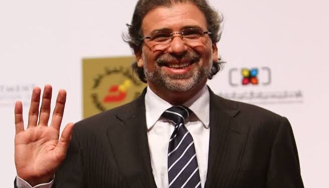 خالد يوسف يقاضي “مصر للطيران”.. والسبب مشهد إيحائي لاحمد العوضي