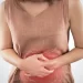 لا تتجاهل إحساس الألم بجسمك بعد الأكل.. قد يشير لمشكلات صحية خطيرة