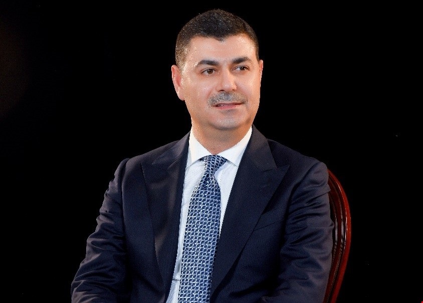 عندما يخرج عمار الحكيم عن “النص”