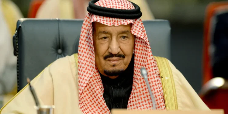 ولي العهد السعودي يطمئن الجميع على صحة الملك سلمان