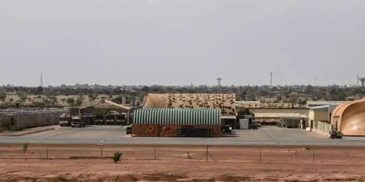 ماذا يحدث في عاصمة النيجر؟ الرئاسة والمطار تحت النار