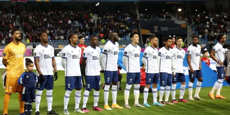 مكافآت “مليونية” للاعبي الهلال السعودي بعد التأهل للنهائي