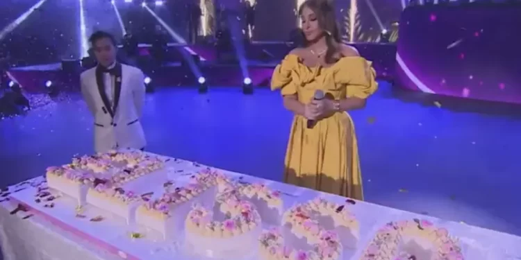 مفاجأة إليسا في موسم الرياض.. شاهد الاحتفال بعيد ميلادها