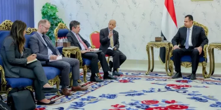 اليمن: استهداف الحوثي لموانئ النفط يضع جهود السلام بخطر