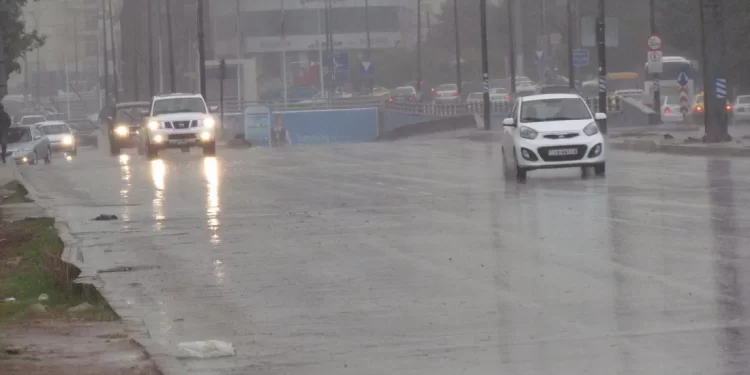 طقس غير مستقر في الدول العربية.. أمطار غزيرة ورياح باردة