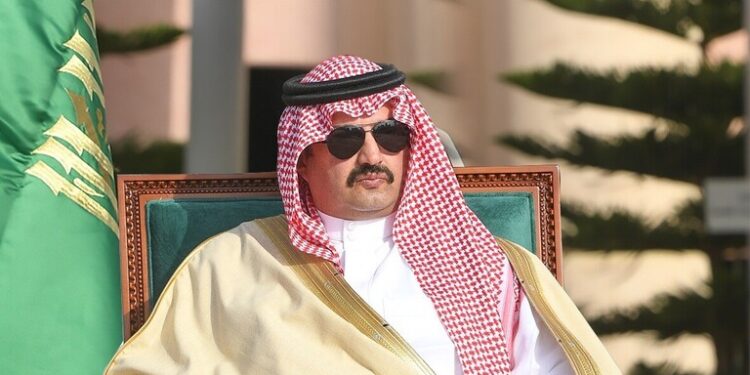 أمير عسير يشهد عفو مواطن سعودي عن قاتل ابنه الوحيد