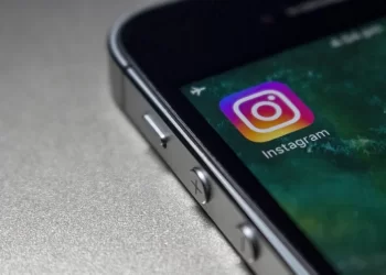 لملاحقة “تيك توك”.. “إنستغرام” يغير استراتيجيته الشهيرة