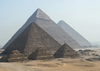 “جدل في الشارع المصري” بعد العثور على مدينة شاسعة تحت أهرامات الجيزة