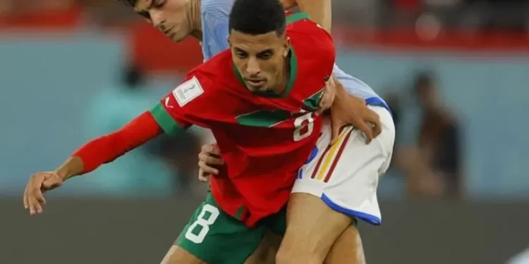 من زقاق للعالمية.. قصة نجم منتخب المغرب “أوناحي” الذي أبهر أداؤه الأسطورة إنريكي