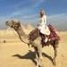 بالصور.. إيفانكا تتوارى خلف الأهرامات بعد عاصفة الوثائق