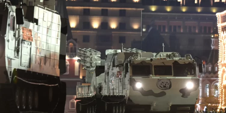 “صياد الليل و بانتسير”.. أسلحة روسيا لمواجهة الغرب بأوكرانيا