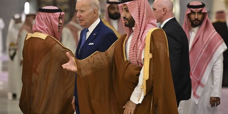 بايدن يرفض رواية الجبير بشأن كيفية إثارته قضية خاشقجي خلال اللقاء مع بن سلمان